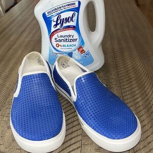 Cool 😎 it in CROCS 🐊 Marine Bright Blue and White ⛵️ for Boat 🛥️ or 🏖️